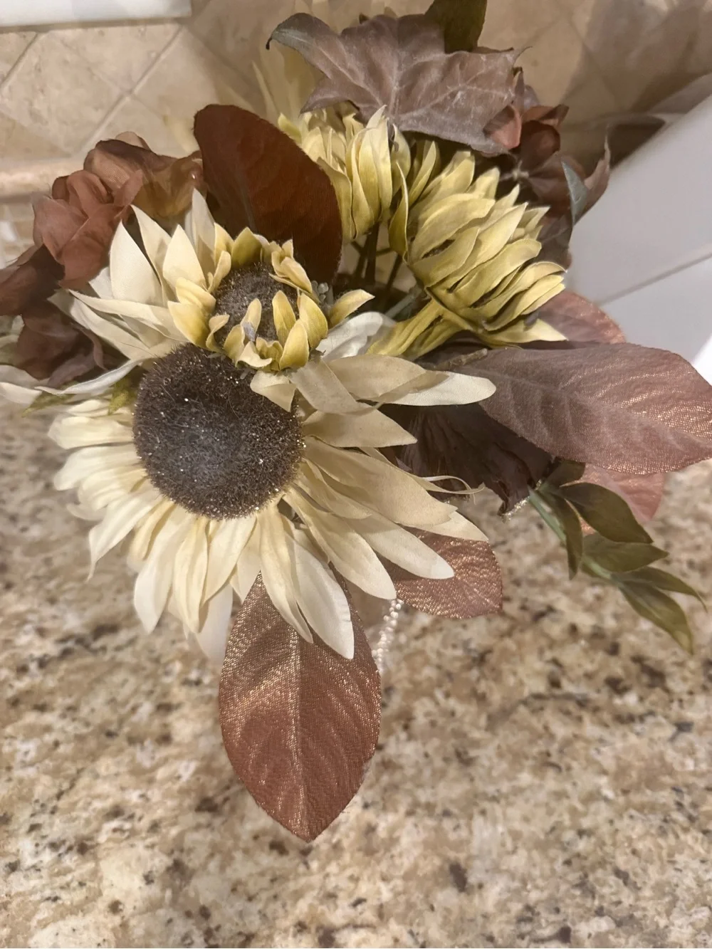 Pier 1 Cream Sunflower and Brown Hydrangea Arrangement